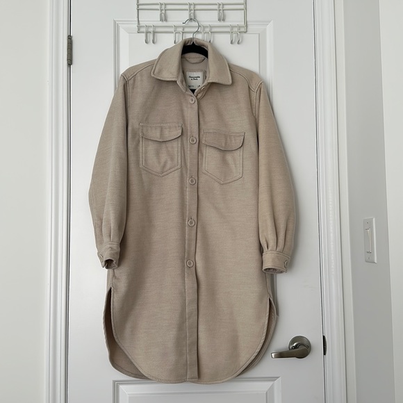 NWOT - Abercrombie & Fitch Long Warm Beige Coat (XS) - Picture 1 of 3